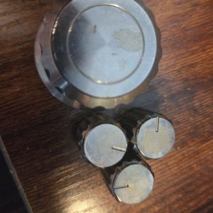 Radio Shack Navajo Model # 431 set of four silver knobs
