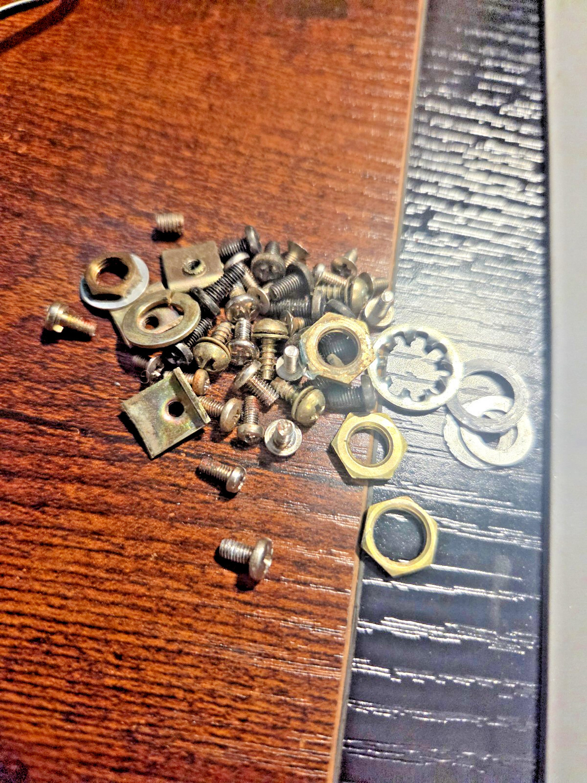 COMPLETE SET OF SCREWS HY-GAIN VII MOBILE CB RADIO