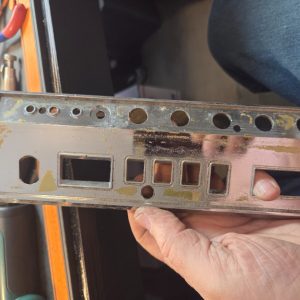 SLANTED SEARS ROADTALKER 40 FRONT FACEPLATE, NICE CONDITION
