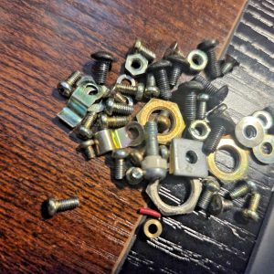 ROBYN SX-007 COMPLETE SET OF SCREWS FOR MOBILE CB RADIO