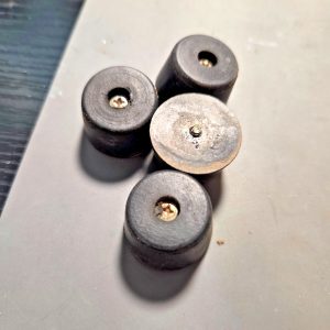SET OF BLACK RUBBER FEET FOR COBRA 1000 GTL CB RADIO