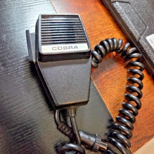 NICE COBRA HANDHELD CB RADIO MIC W/ BLACK CONNECTOR VERY NICE GOOD COIL