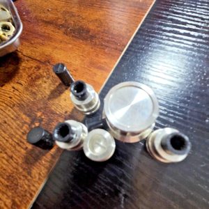 Midland Model 887 complete set of silver knobs