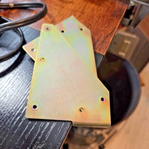 SIDE SUPPORT PANELS (PAIR L-R) FOR ROYCE 624 OR 625 BASE STATION CB RADIO