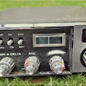 TOP/BOTTOM PLATES W/ WORKING SPEAKER BROWNING SABRE MOBILE CB RADIO
