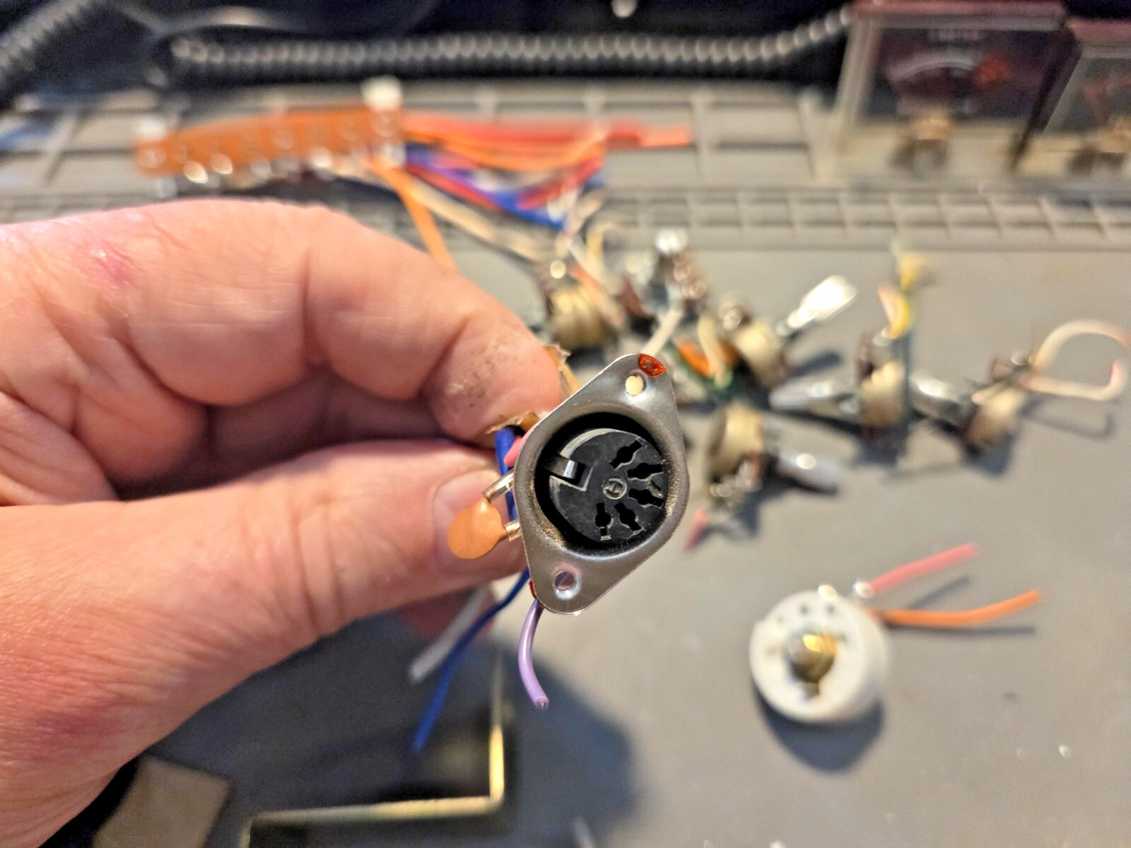 HY-GAIN VIII MICROPHONE CONNECTOR FOR BASE STATION CB RADIO