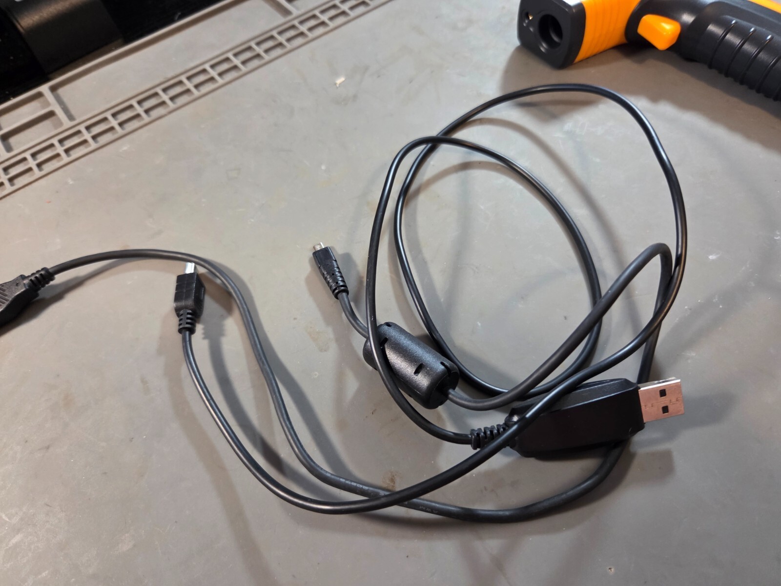 USB PROGRAMMING CABLE FOR MOST RADIOS USB-A TO USB-D