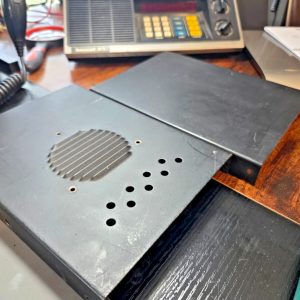 TOP/BOTTOM COVERS FOR DAK MKII MOBILE CB RADIO