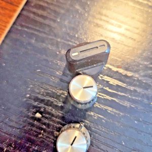 General Electric Model G-5804g set of knobs 10/10