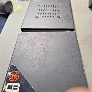 GENERAL ELECTRIC MODEL 3-5808A TOP/BOTTOM COVERS MOBILE CB RADIO