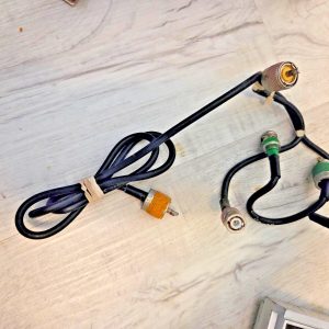 UHF CABLE SET FOR REPEATER DUTY, TAKES OUTPUT FROM ONE INPUT TO THE SECOND WORKS