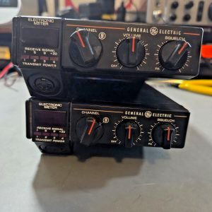 GE (GENERAL ELECTRIC) 40CH CB RADIOS - PAIR, BOTH POWER ON