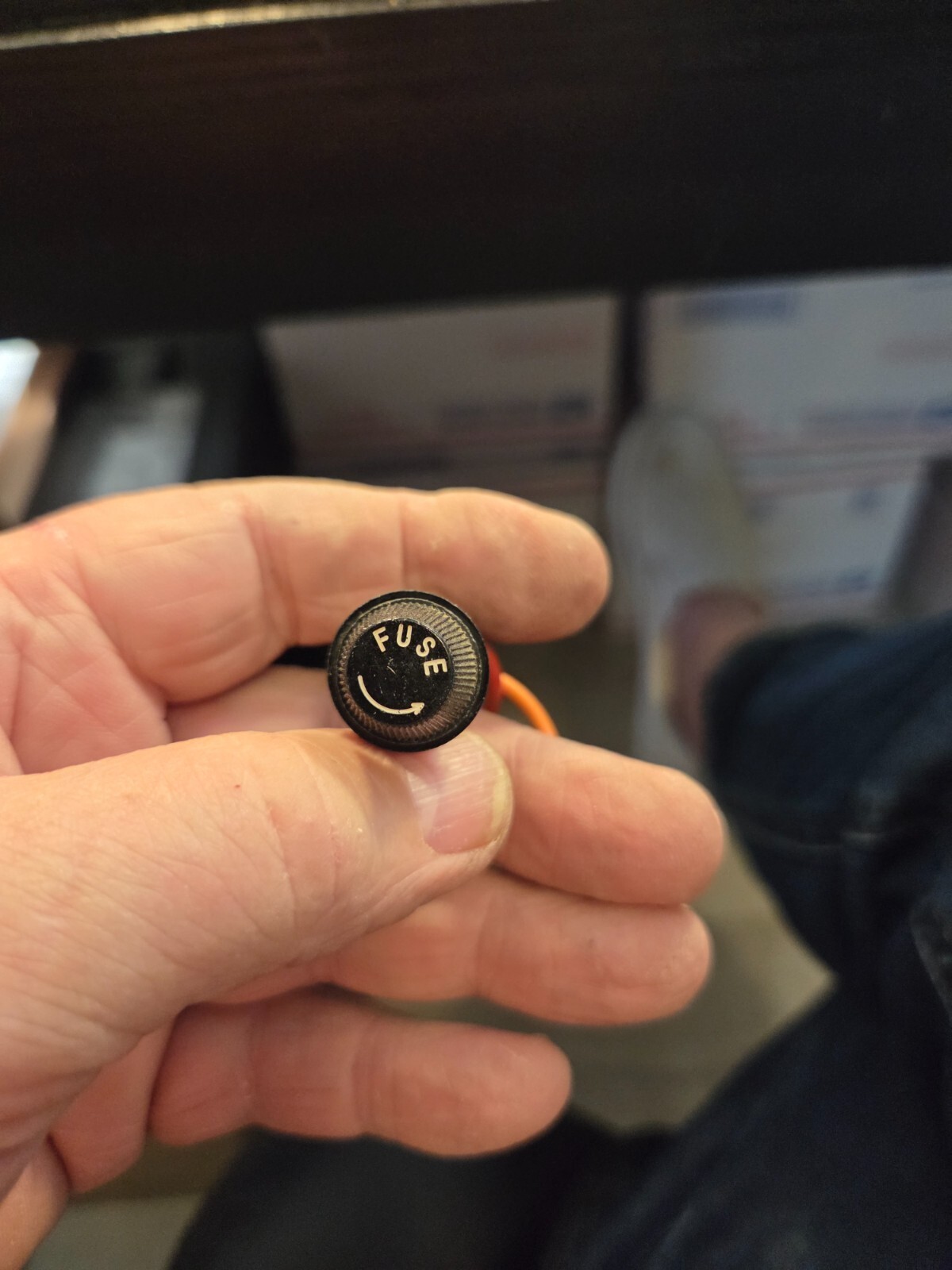 Cobra 139XLR Panel Mount Fuse Holder & Cap Tested - Image 2
