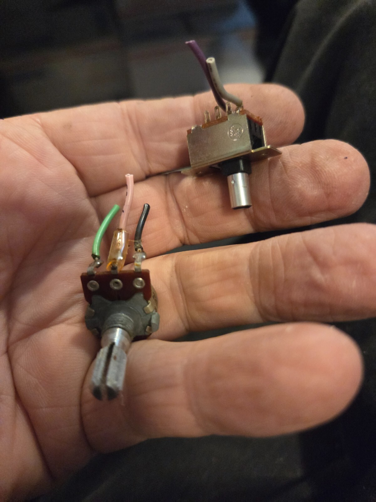 Cobra 21 XLR Control Potentiometer and Push Switch Set - Image 2