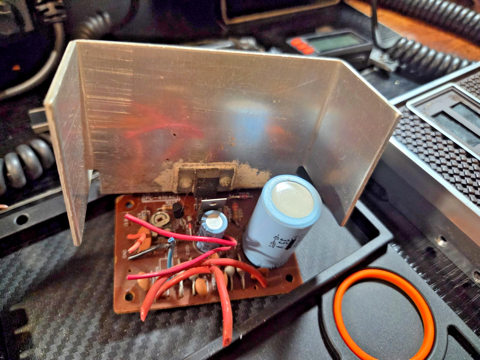 WORKING DC BREAKOUT BOARD FOR THE S.B.E. LAND COMMAND BASE STATION CB RADIO