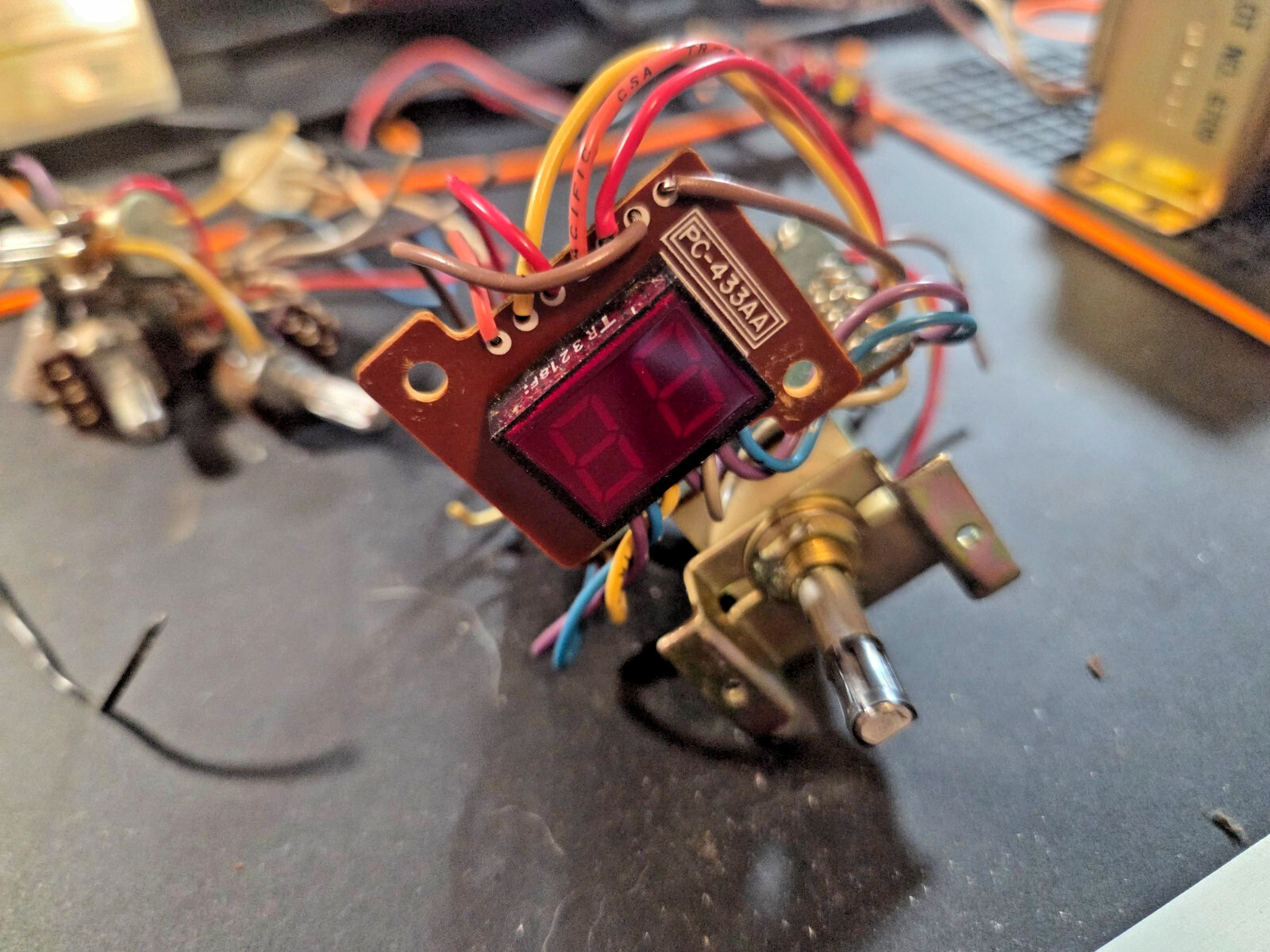 CHANNEL CHANGER ASSEMPBLY WITH LED'S FOR THE S.B.E. LAND COMMAND BASE STATION CB