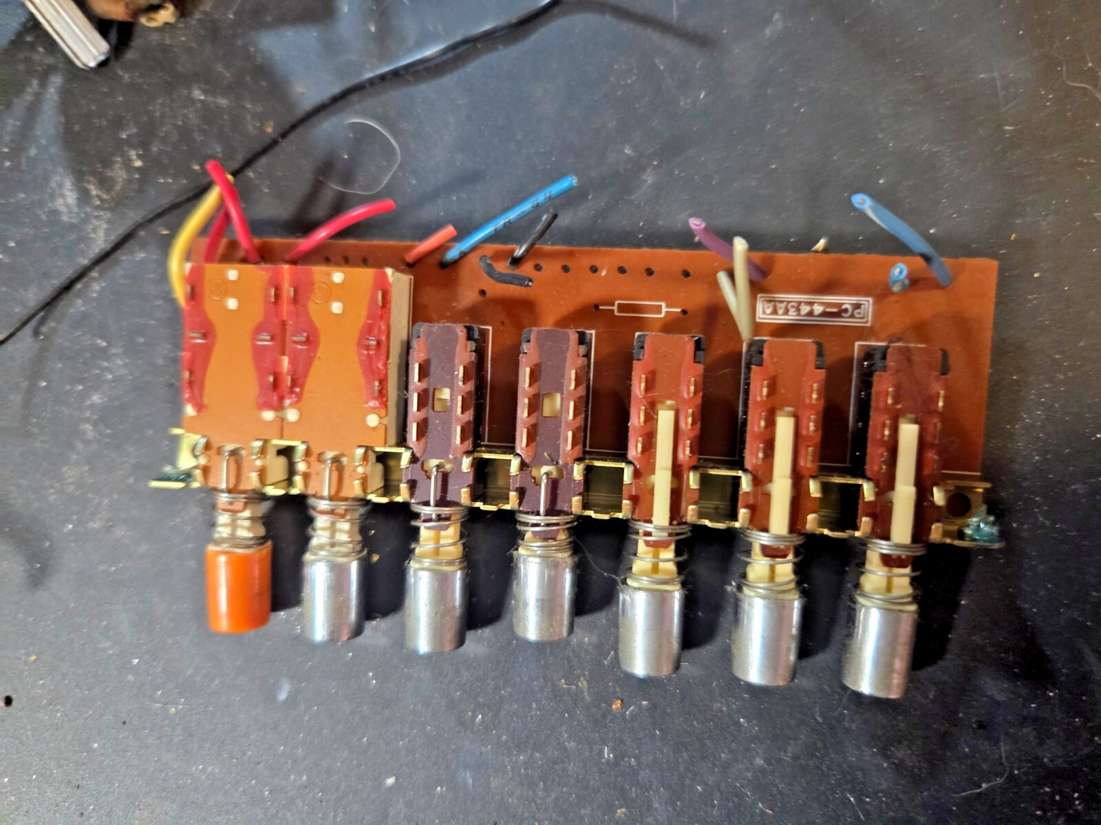 COMPLETE SET OF PUSH BUTTON SWITCHES (WORKING) SBE LAND COMMAND BASE STATION CB