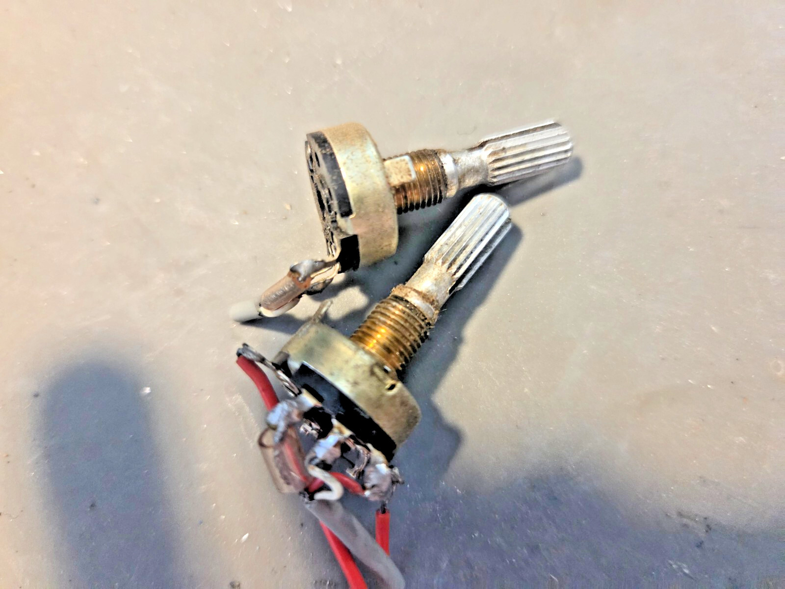 POTS FOR ROSS (NO MODEL #) MOBILE CB RADIO